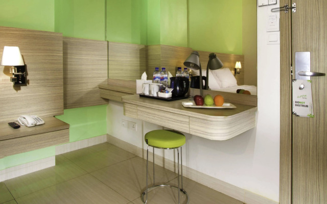 Whiz Prime Hotel Kelapa Gading