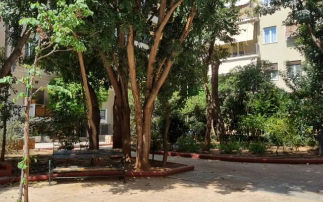 Park view apartment near Panormou