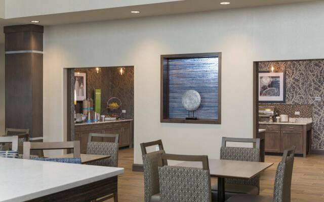 Hampton Inn & Suites Grand Rapids Downtown