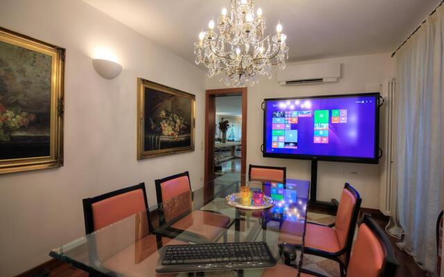 Like Home - Boutique Hotel
