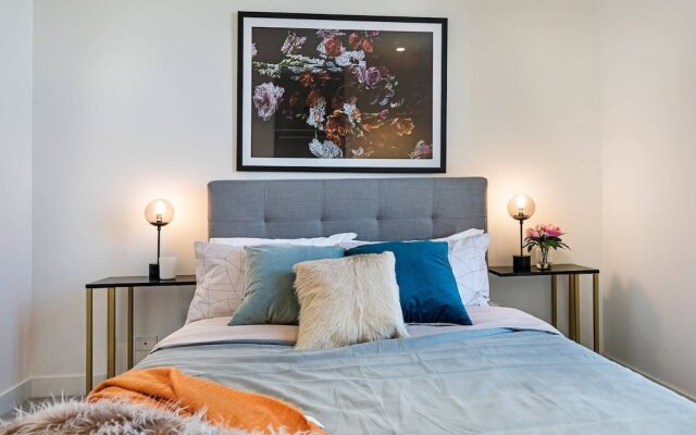 Melbourne City Centre Designer 2bedroom Apt Vme398