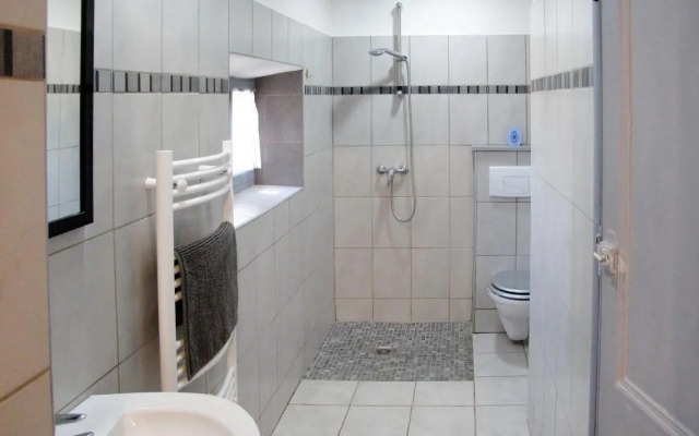 Holiday Home L'Olivier - MBE102