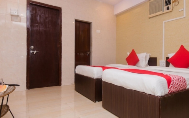 Oyo 14526 Ashtavinayak Hospitality