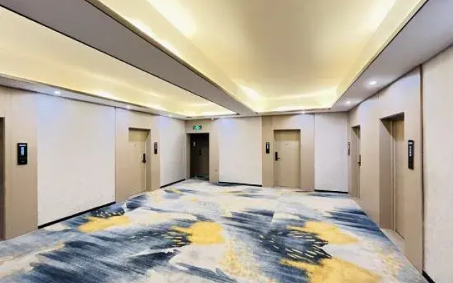 Zhicheng Select Hotel (Yongzhou Vocational and Technical School)