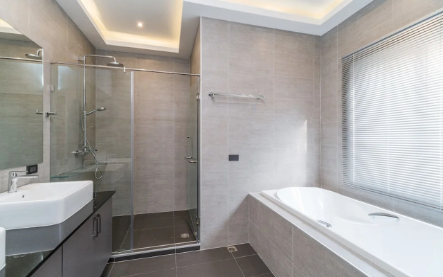 Luxury Pool Villa 54
