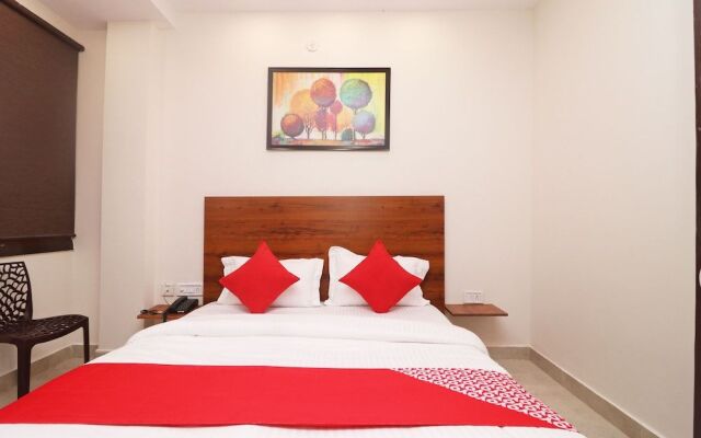 OYO 45940 Grand Imperial