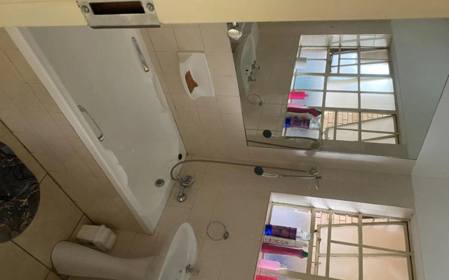 Menlyn Mews Guesthouse