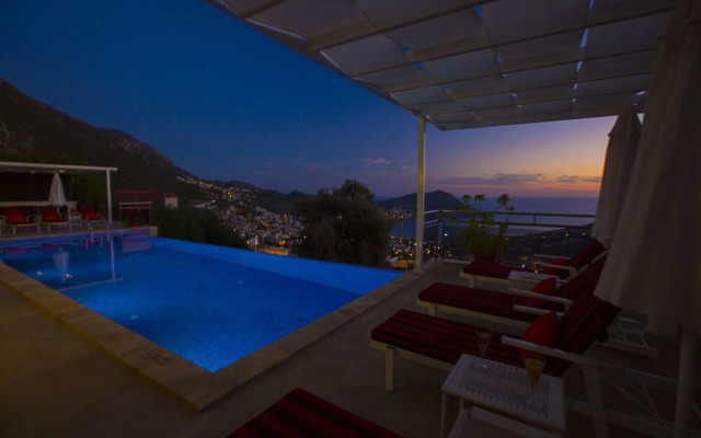 Villa Merak by Akdenizvillam