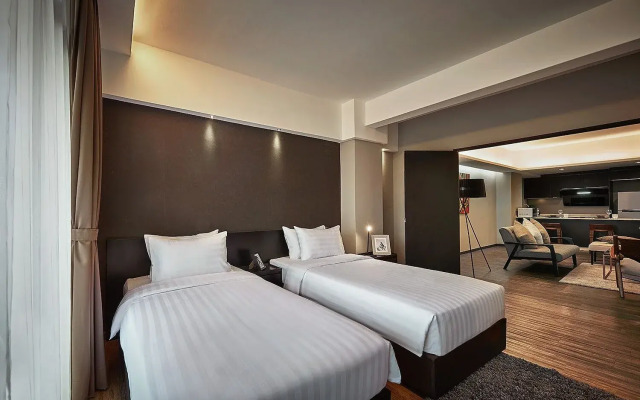 Tropics Eight Suites