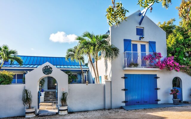 Grace Bay Beach Ocean Villas