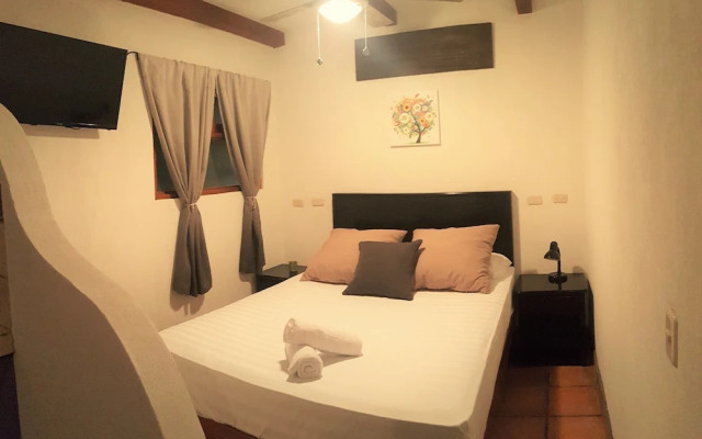 Aguacate Flat Santa Teresa