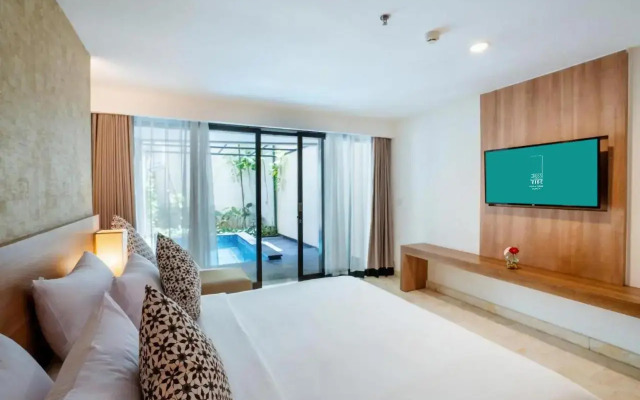Cross Vibe Paasha Atelier Bali Kuta