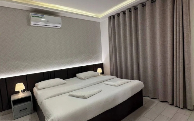 Luxury Room Near Downtown