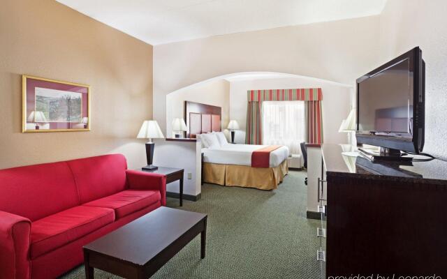 Holiday Inn Express Louisville Northeast, an IHG Hotel