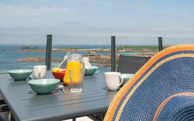 Apartment in Porspoder Near Plage du Bourg