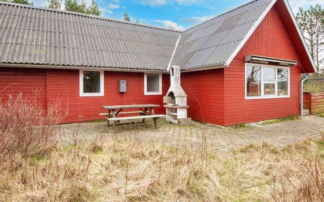 6 Person Holiday Home in Romo