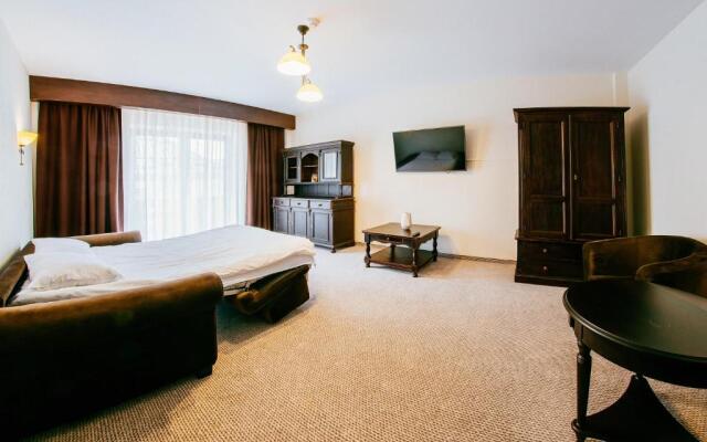 Piatra Pinului Ski Hotel & SPA