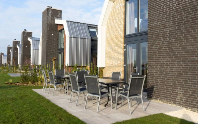 Resort De Kraaijenbergse Plassen 10279