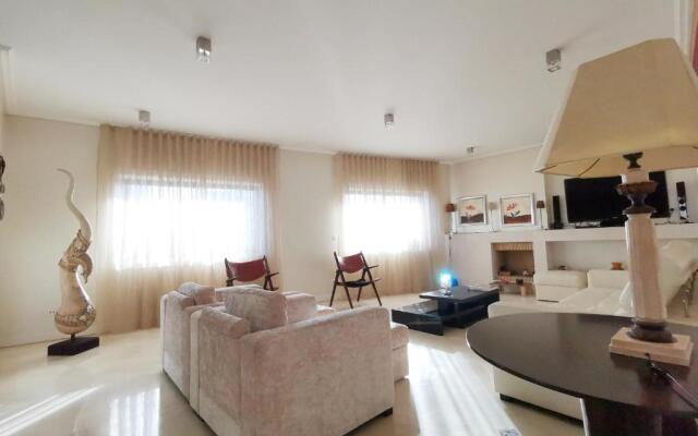 Entire floor parque nacoes prime apartments expo30