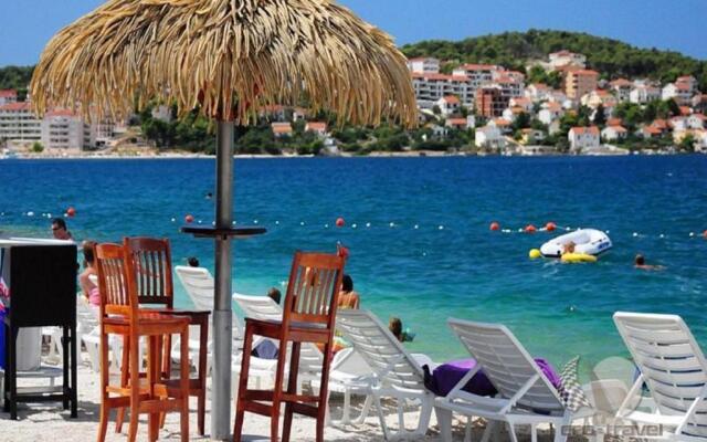 Apartmani Island