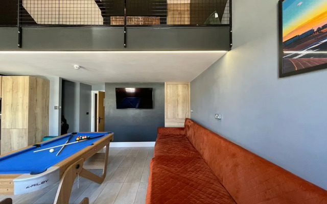 The Luxury Penthouse by Sasco Apartments