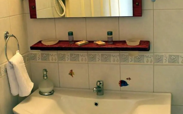 Bizim Ev Hotel