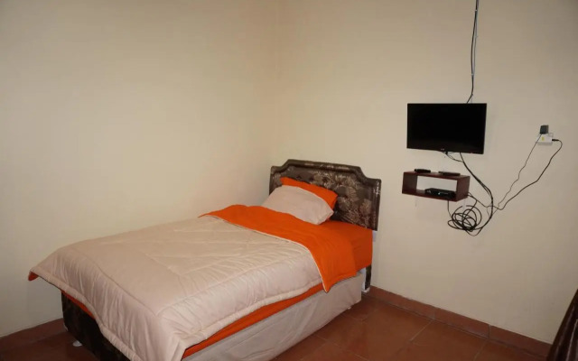 QQ Guesthouse