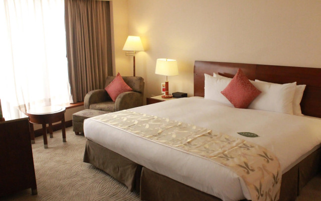 Monarch Plaza Hotel