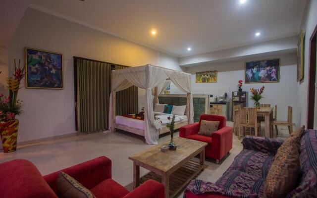 Ratna Villa