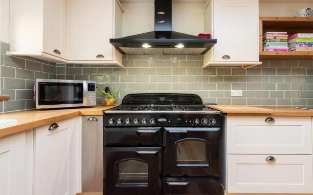 Beautiful 4-bed House in Monmouth
