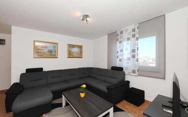 Apartment Dora