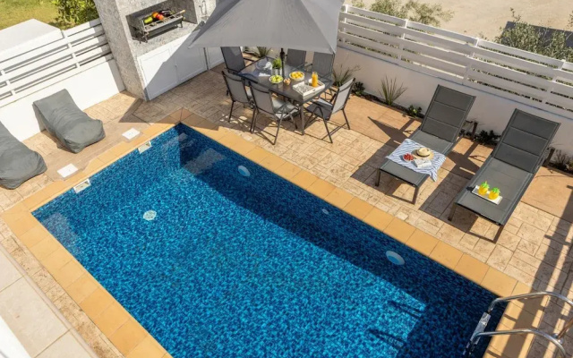 Protaras Villa Cemelia