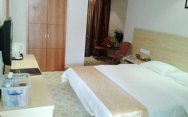 Nanning Hawks Holiday Hotel
