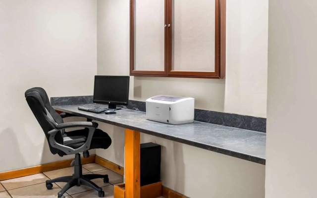 Best Western Adirondack Inn