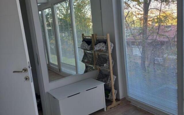 Lovely 1- bedroom condo close to downtown