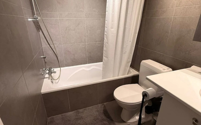 Elegant Seaside Retreat With Garden and Garage