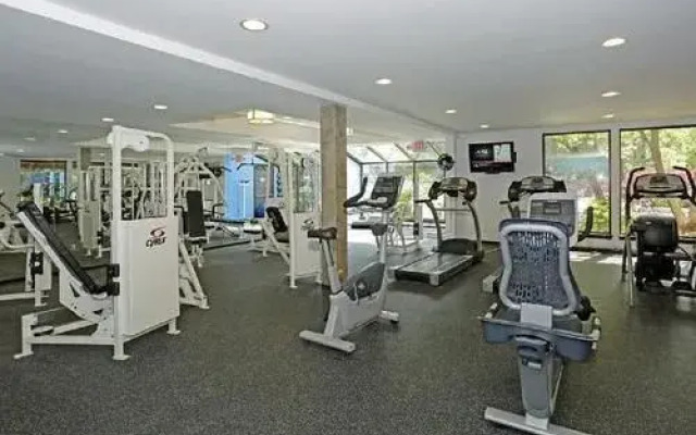 River Oaks Apartments