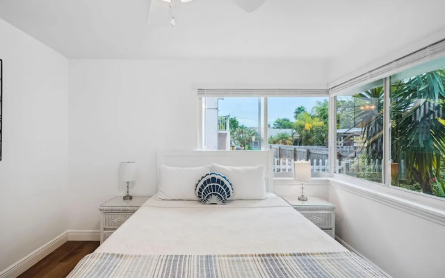 Beach Livin 2 - 1 Bedroom Downstairs