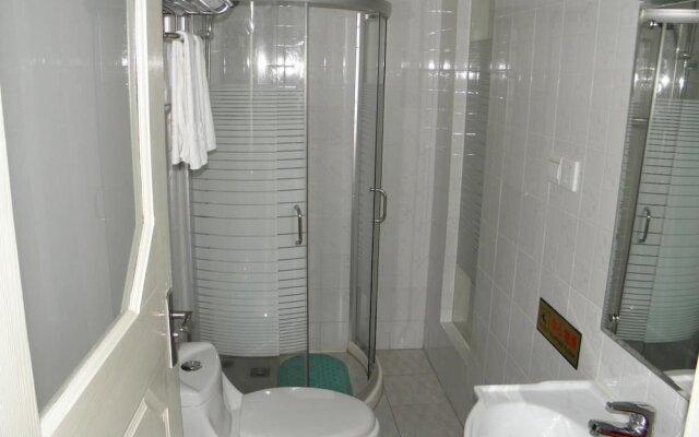 Huijia Business Hotel