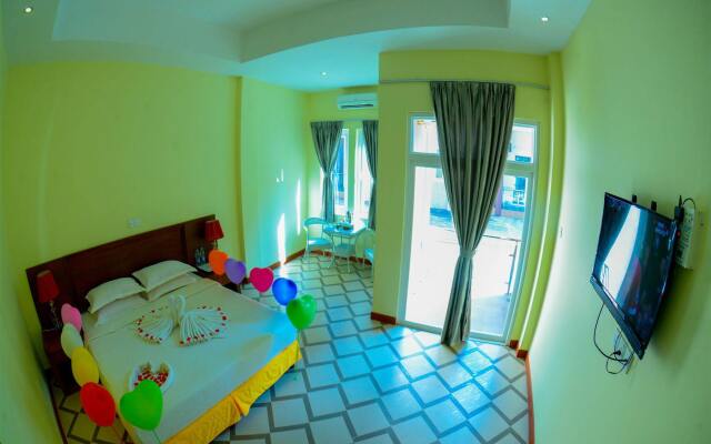 Ocean Blue Ngwe Saung Beach Hotel