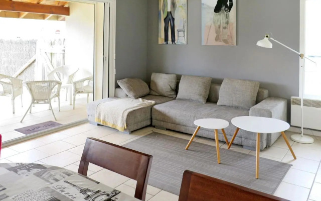 Holiday Home La Chapelle - CON100