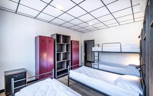 Vola Hostel