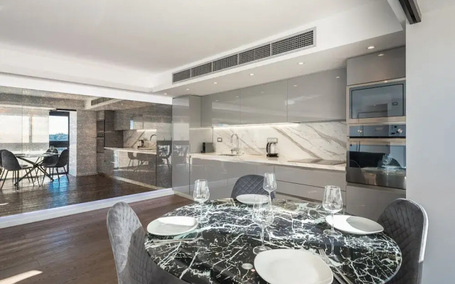 Unique Acropolis View Apartment