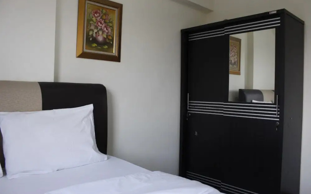 Minimalist 2BR Apartment at Gateway Ahmad Yani