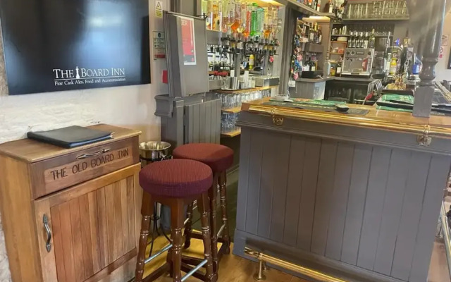 OYO The Board Inn