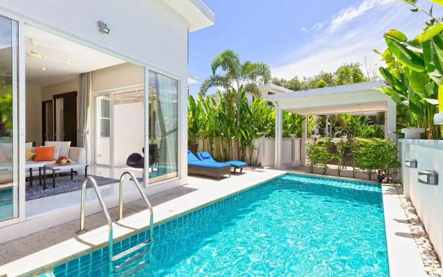 Tropical Holiday 2BR Pool Villa Greens 9