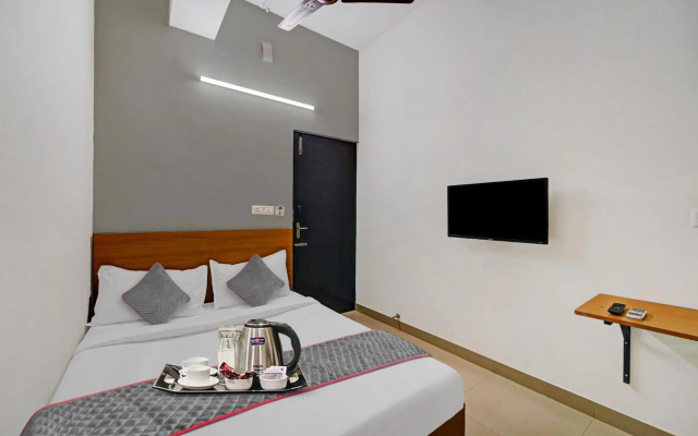 Oyo Townhouse 999 INN24 Airport