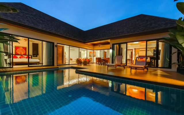 Plunge Tropical Pool Villa Balinese Style 2Bedroom