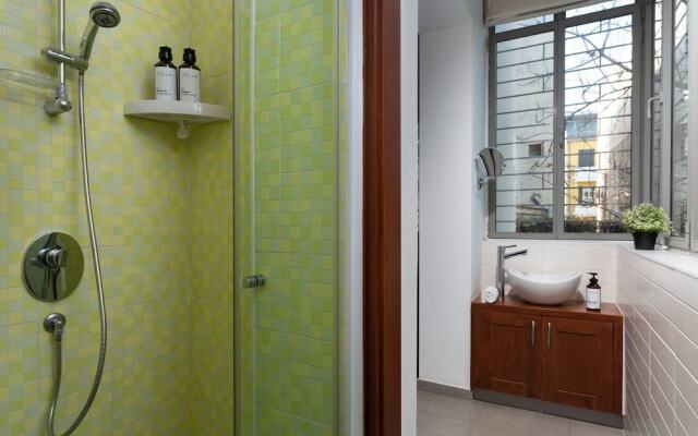 Charming 3BR in Rothschild by HolyGuest