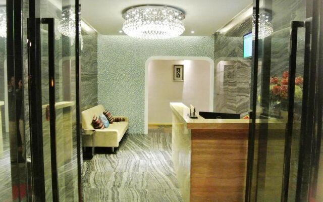 Wulong Xiannvshan Platinum Hotel